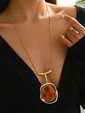 NWT GOLD TONE Tortoiseshell Geometric Pendant Snake Chain Long Sweater Necklace